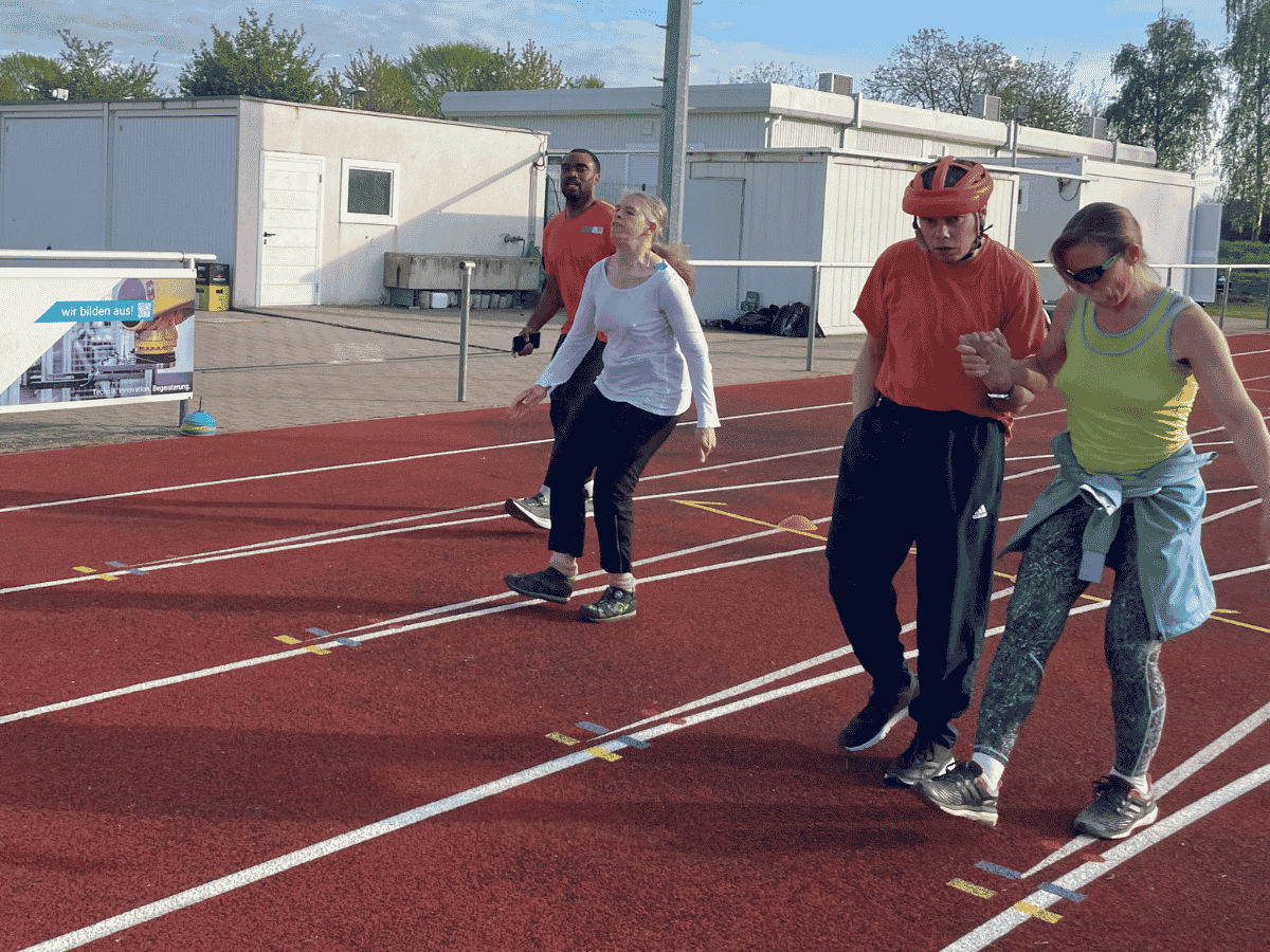 Inklusives Leichtathletik-Training für Menschen mit Behinderung